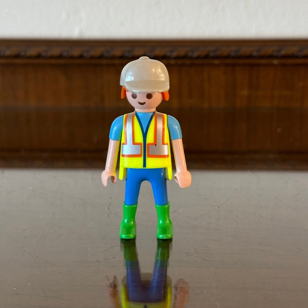 Playmobil Construction Worker Figure 1992 Geobra Yellow Safety Vest Tan Hat